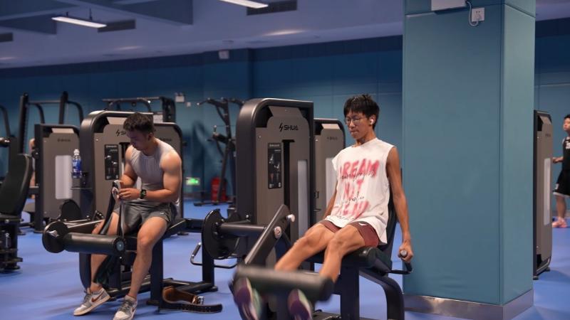 起了一股健, https